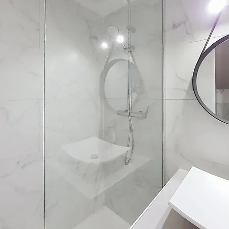 Les Flamants Roses-5 Appartement